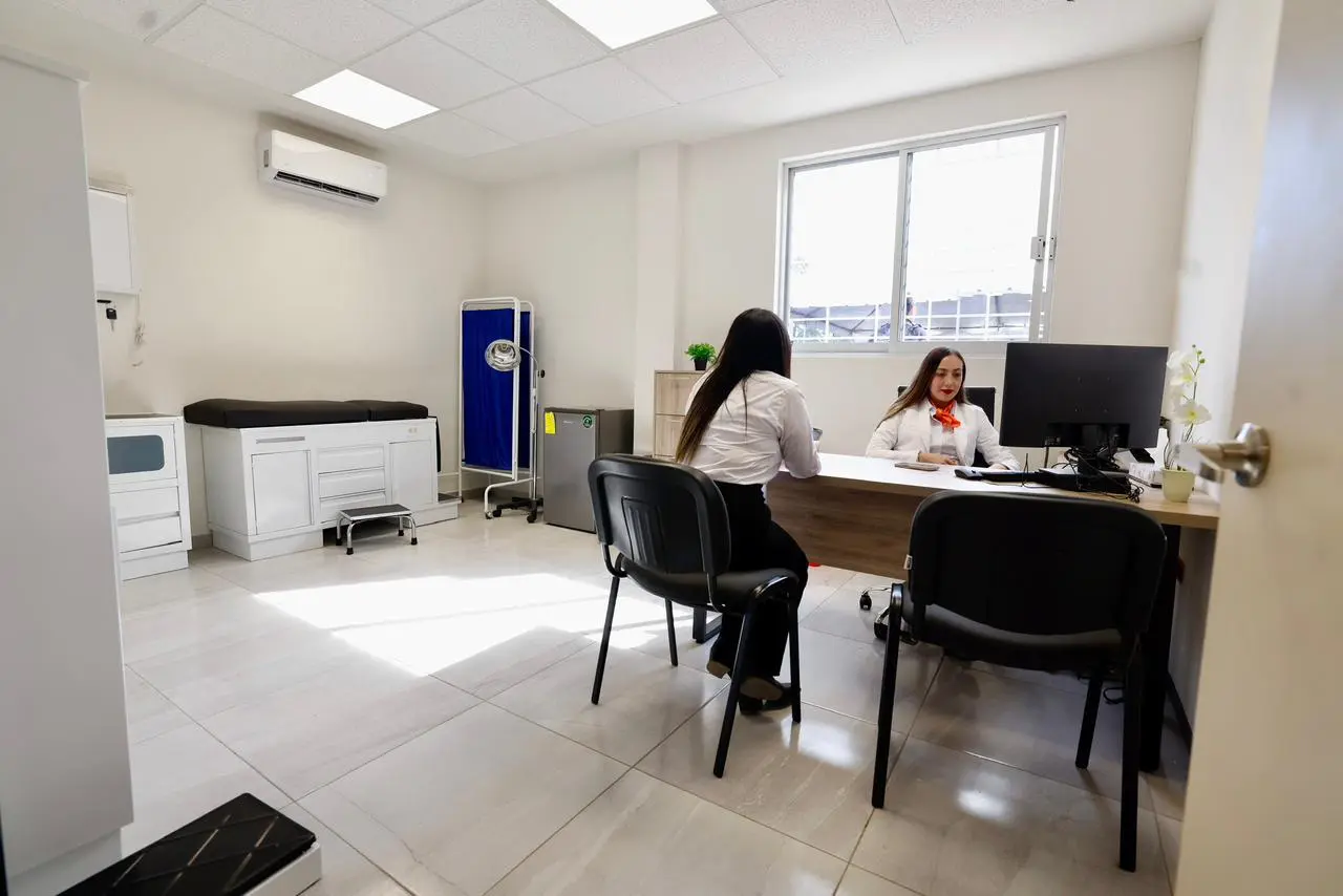 Inaugura Rubén Rocha Moya el Centro Regional de Justicia para las Mujeres en Guasave.