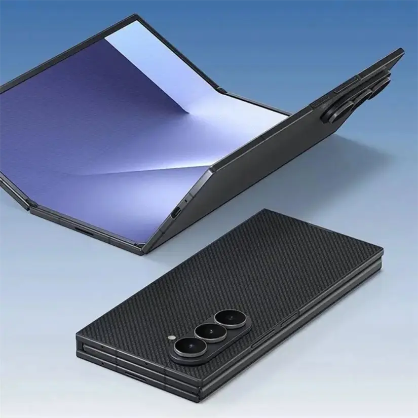 Samsung Galaxy Z TriFold con cámara de 200 megapíxeles. Foto: Cortesía