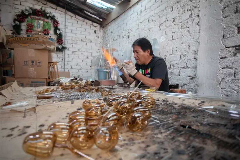 Talleres en Tlalpujahua donde se realizan las esferas. Foto: Cortesía