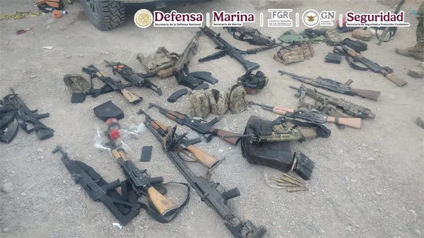 Armas decomisadas a Roberto “N”, alias el “02”.