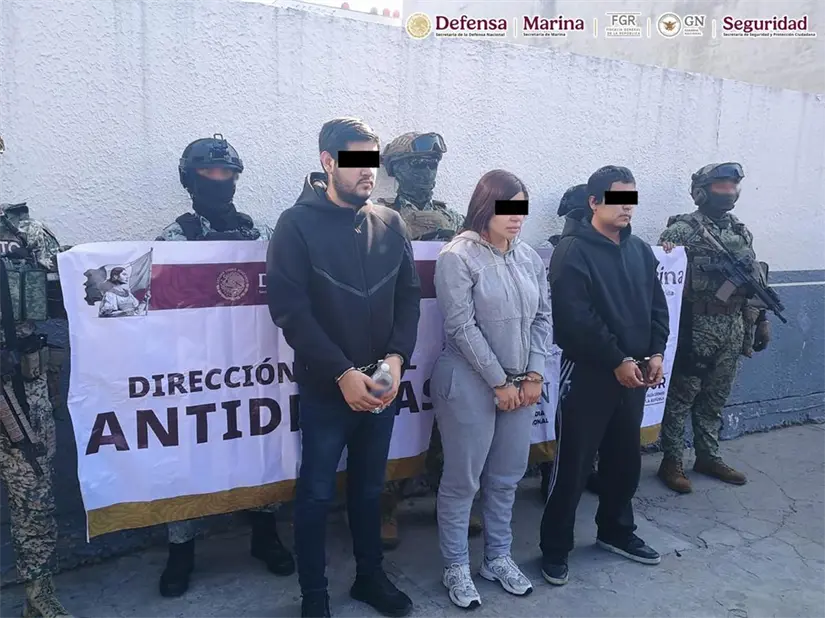 Detenidos junto con E Gus en Tijuana.