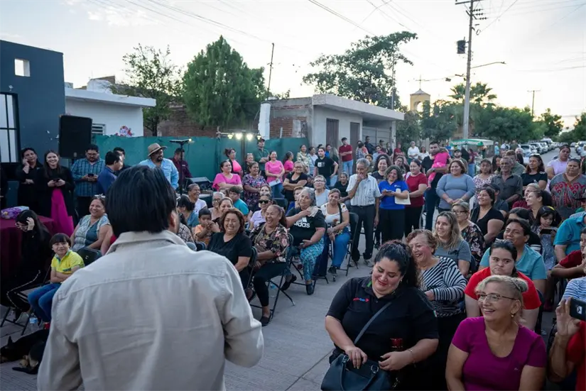 Colonia Amistad recibe nuevas calles pavimentadas; Gámez Mendívil refuerza diálogo ciudadano. Foto: Ayuntamiento de Culiacán