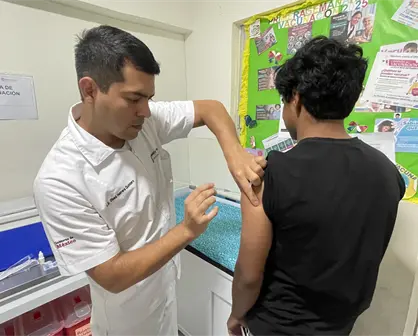 ¡A protegerse ante el cambio de temperatura! IMSS Bienestar Urías mantiene vacunación invernal