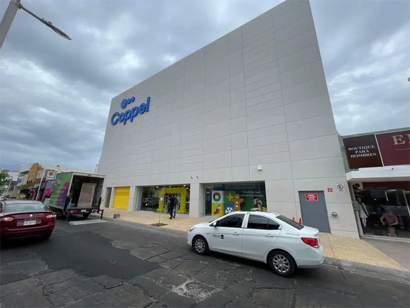 Con nueva imagen reabre Coppel Ángel Flores en Cuiiacán. Foto: Lino Ceballos
