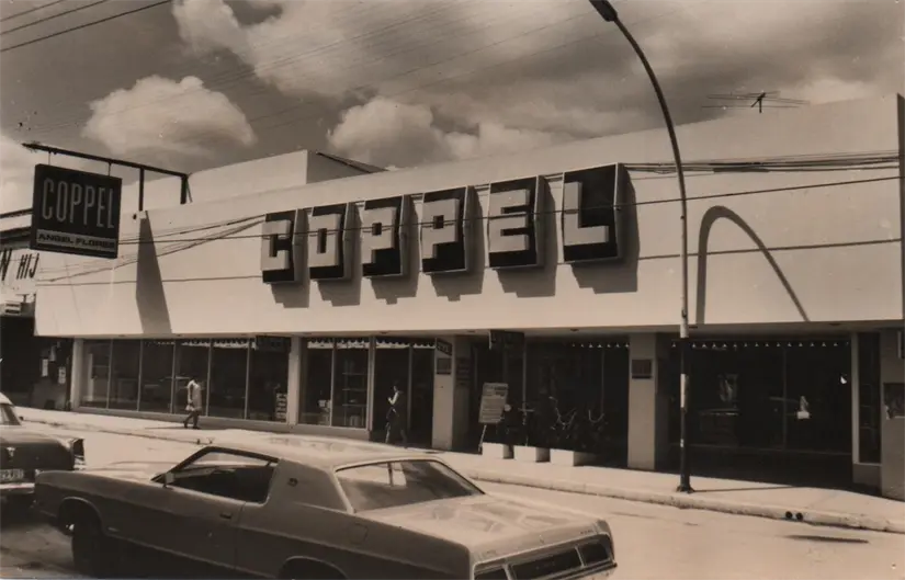 Coppel Ángel Flores es un referente histórico en la ciudad. Foto: Cortesía Coppel.