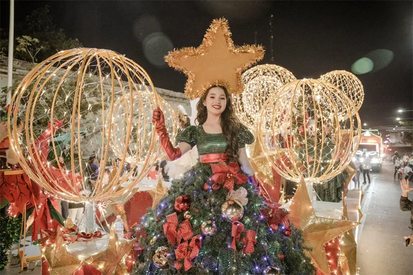 El Desfile Navideño de Culiacán ya es una tradición entre las familias de la ciudad.