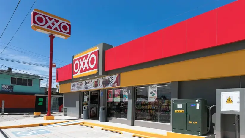 El Moto E14 se encuentra a precio accesible en tiendas OXXO.