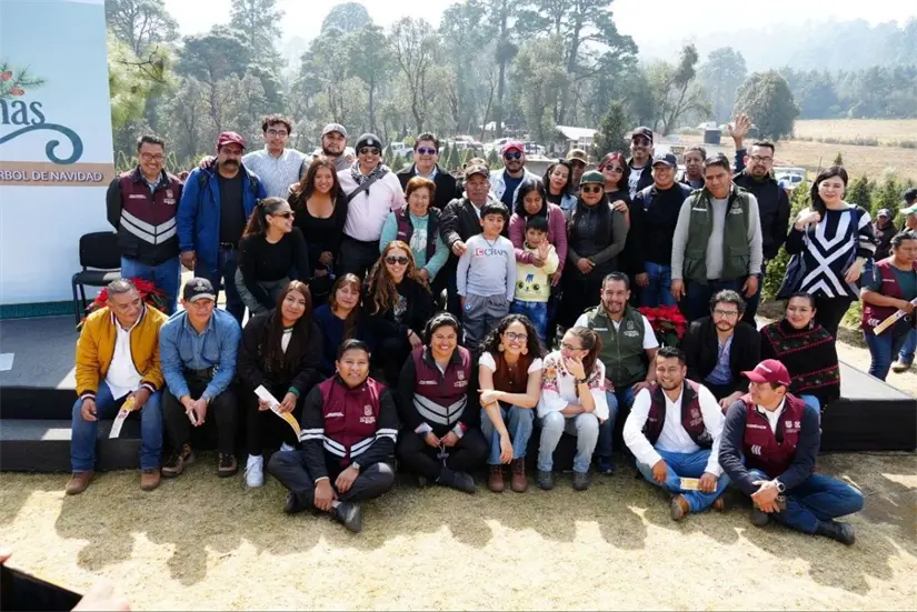 Evento del arranque de la temporada de venta de árboles de Navidad  en la CDMX. Foto: Cortesía