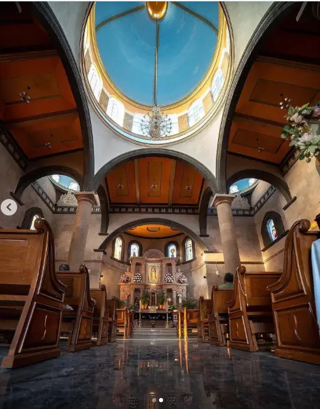 Cuenta con una ornamentación en cantera rosa proveniente de Tlapujahua en Michoacán. Foto: Cortesía.