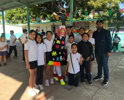 Alegr&iacute;a y valores llegan a la primaria Rub&eacute;n Jaramillo con el programa "Construyendo Paz"