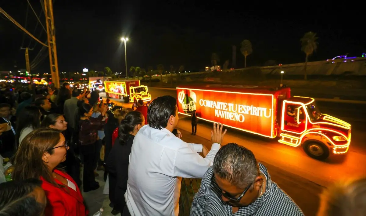 Todo listo para el Desfile Navideño de Reynosa al que suma la Caravana Coca Cola. Foto: Coirtesía