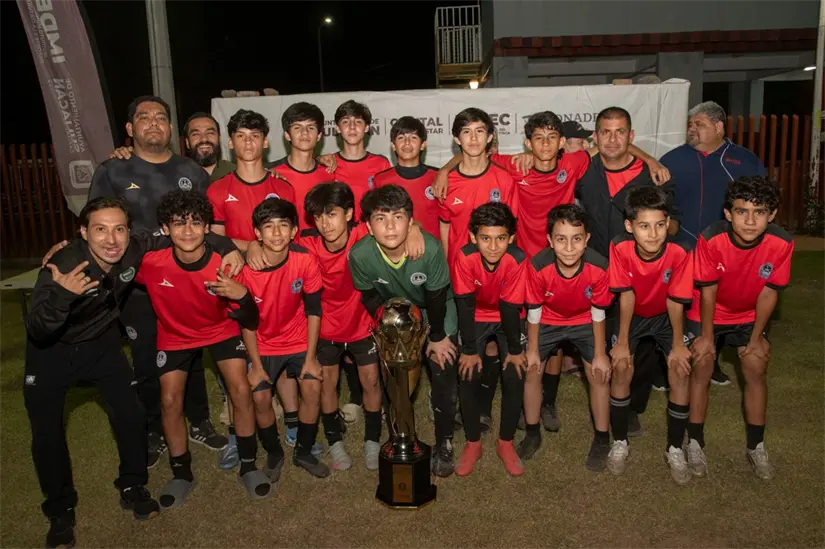 Culmina con éxito el Torneo de Verano de Futbol IMDEC–Deportivo Sur