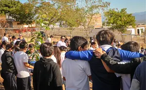 SEBIDES siembra 50 árboles en primaria de la República Mexicana en Culiacán