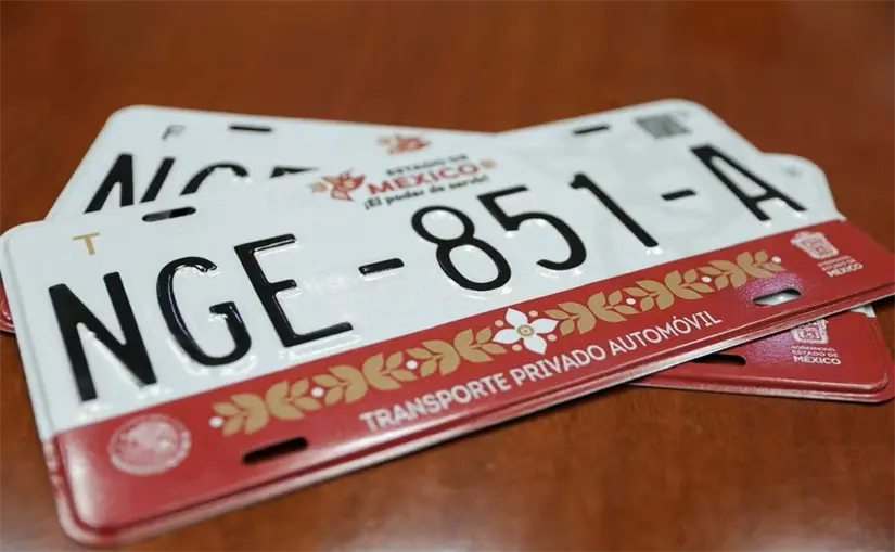 Conoce qué hacer en caso de que tus placas no aparezcan en REPUVE. Foto: Cortesía. 