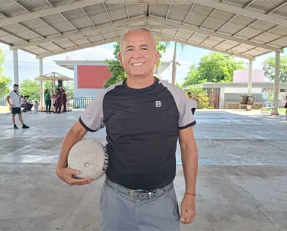 Profesor Mart&iacute;n Inocente Cebreros: una historia de vocaci&oacute;n y servicio en la Secundaria ETI 90