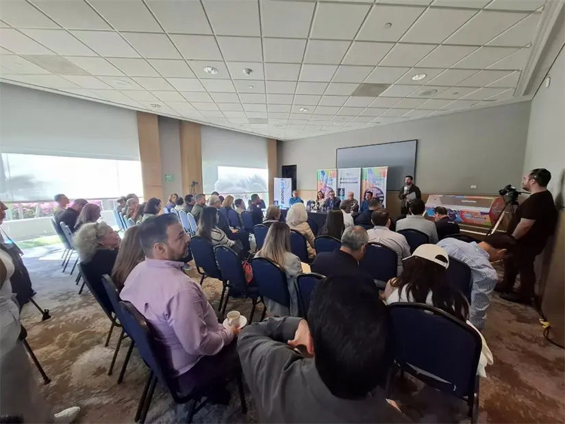 Autoridades de la JAP, aliados y medios de comunicación celebran la respuesta ciudadana que permitió vender más de 50 mil boletos.