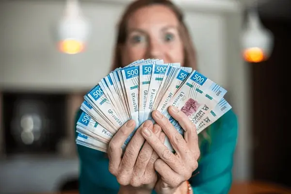 Para acceder a un crédito Fonacot deberás ganar $9, 582.27 pesos. Foto: Cortesía.