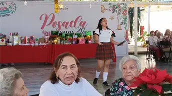 Personas adultas mayores disfrutan con unión y alegría la posada navideña en DIF Palmito