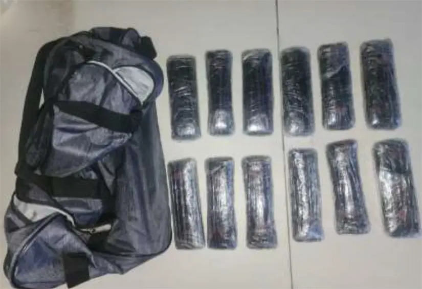 Fueron 12 paquetes con un peso total de 6 kilos de heroína los asegurados. Foto: SSPC