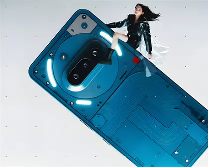 Celular Nothing Phone (3a) con diseño único y luces LED ahora en remate especial