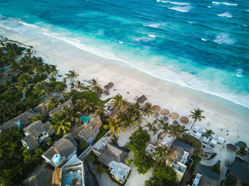 Disfruta de las vacaciones de invierno en Tulum. Foto: Unsplash. 