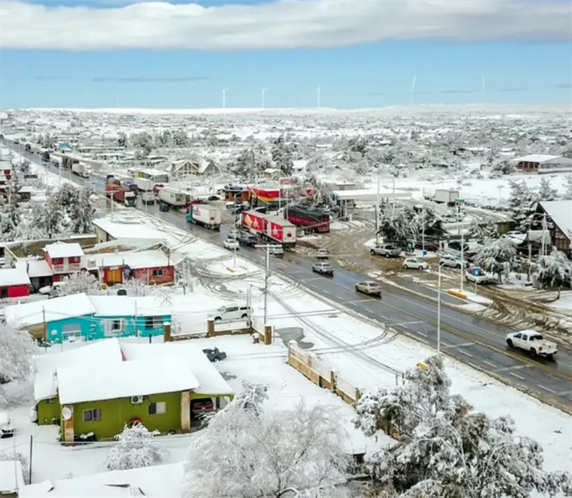 Gracias al frente frío número 17, algunos lugares en Baja California presencian nevadas. Foto: cortesía.