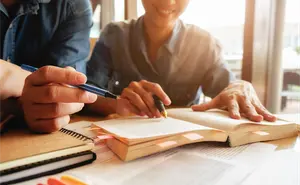 La revolución educativa que conecta a las escuelas con el mundo real.