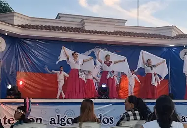 Pueblo Mestizo de Villa Juárez llenó de color y alegría el Festival Cañero Cultural de Navolato
