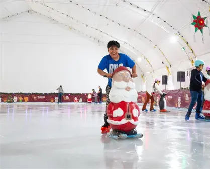 Ya abrió la primera pista de hielo de la temporada en Tijuana, pues habrá dos; ubicaciones y horarios