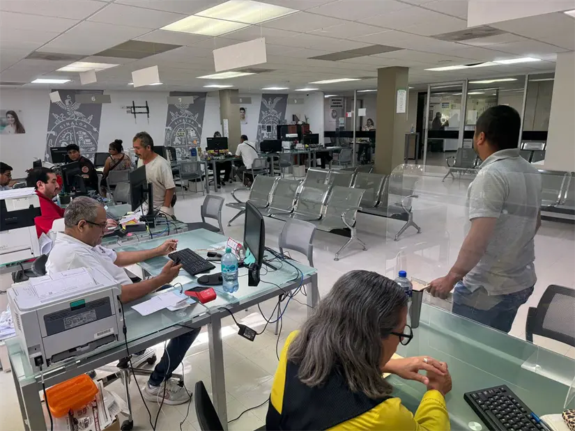 El programa ha ayudado a regularizar muchos vehículos. Foto: Cortesía