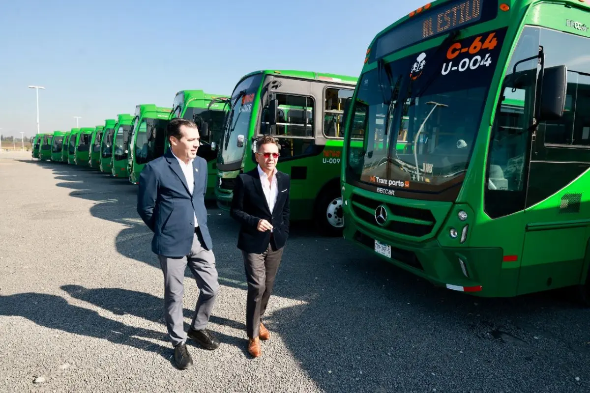 Las nuevas unidades de transporte público de Guadalajara. Foto: Cortesía