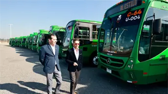 Entregan 100 unidades de transporte público en la ciudad de Guadalajara