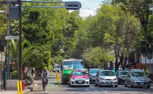 ¿Cuánto costará la tenencia en 2026 en CDMX y qué autos de gama media se libran de pagarla?