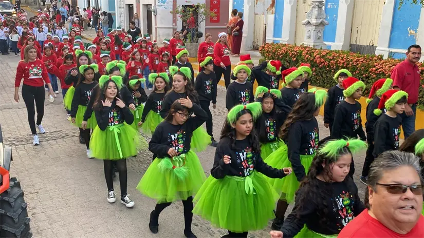 Desfile navideño San Ignacio