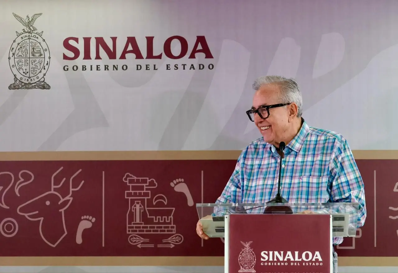 El gobernador Rubén Rocha Moya anunció la ampliación del Programa de Certeza Jurídica para garantizar patrimonio seguro a familias sinaloenses.