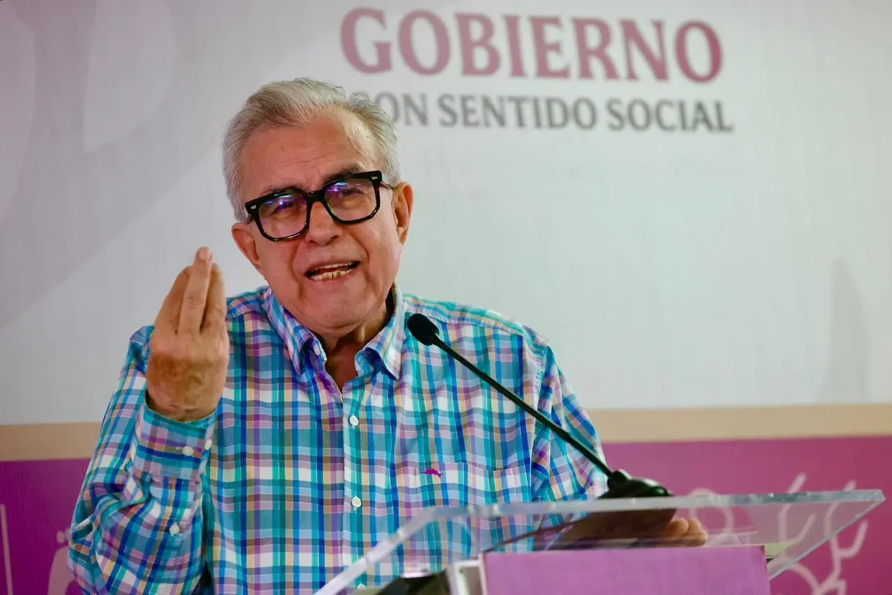 El gobernador Rubén Rocha Moya informó sobre los acuerdos alcanzados en el Consejo Nacional de Seguridad Pública para el ejercicio fiscal 2026.