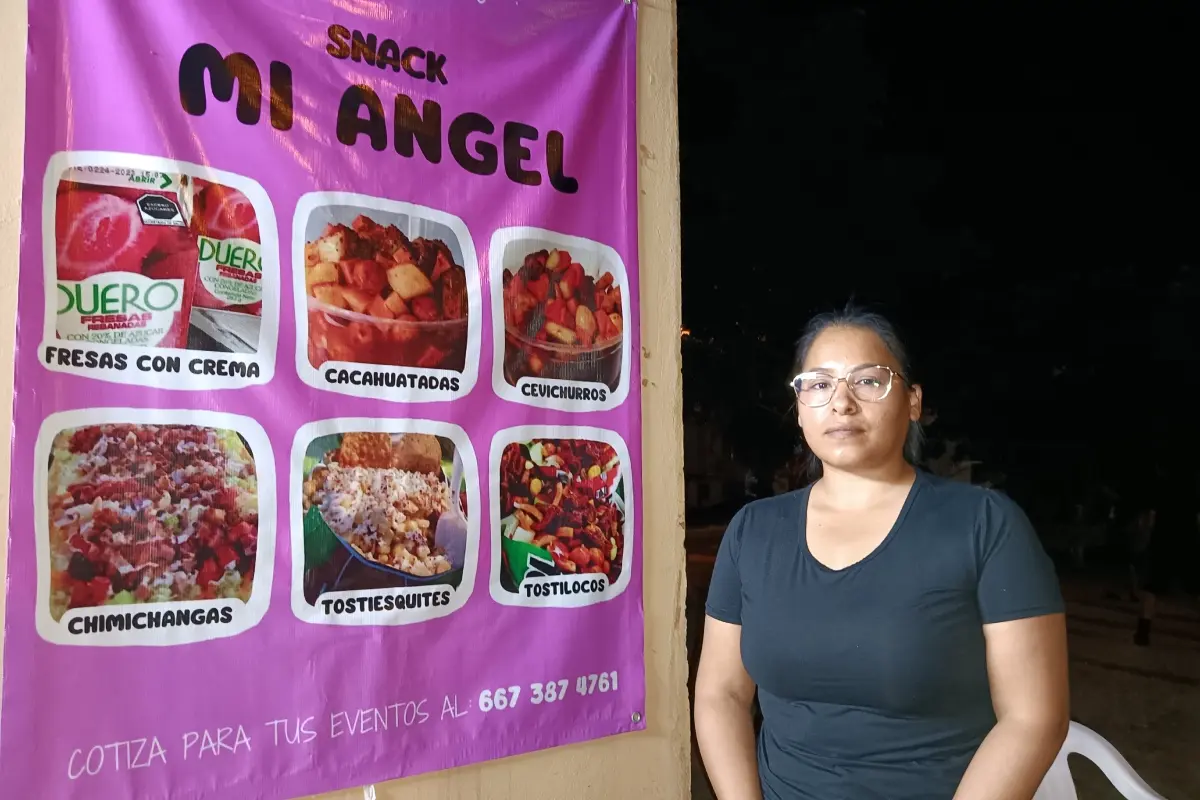 En Zona Dorada 2, Socorro López combina su empleo en Conalep con un estanquillo de snacks y la elaboración de galletas artesanales para fortalecer la economía familiar. | Imágenes de Francisco Castro