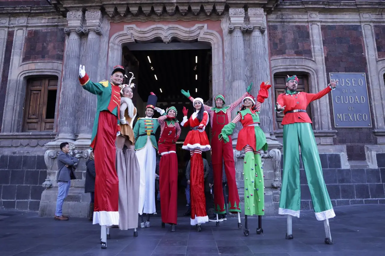 Festival Luces de Invierno llenará de arte, música y luces el Zócalo y 15 sedes más.