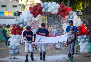 Liga de Beisbol Peque&ntilde;o Colhuacan inaugura temporada 2025–2026 en honor a campeones mundiales