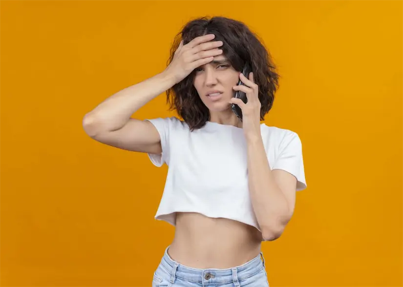 Descubre cómo puedes evitar las llamadas de spam. Foto: Freepik.