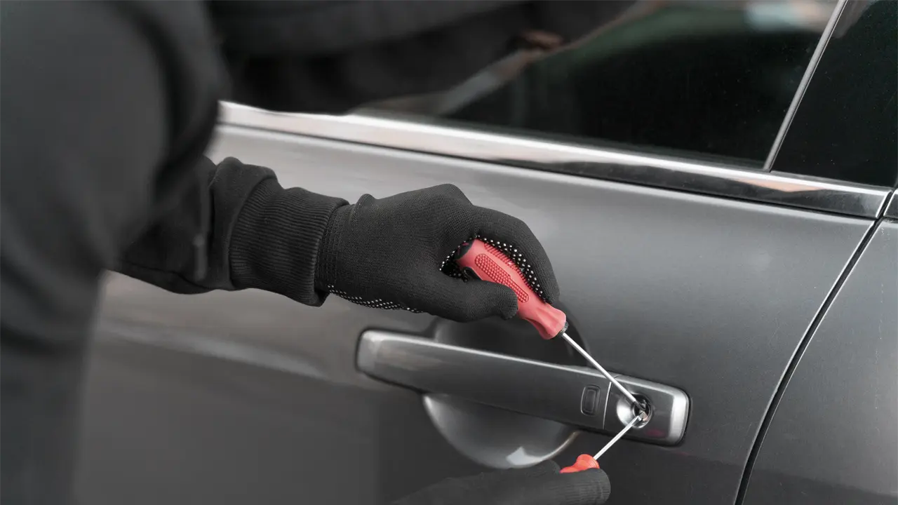 Conoce las ventajas de la autogestión tecnológica en seguridad vehicular.