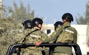 Marina asegura arsenal y campamentos clandestinos en Escuinapa tras jornada violenta