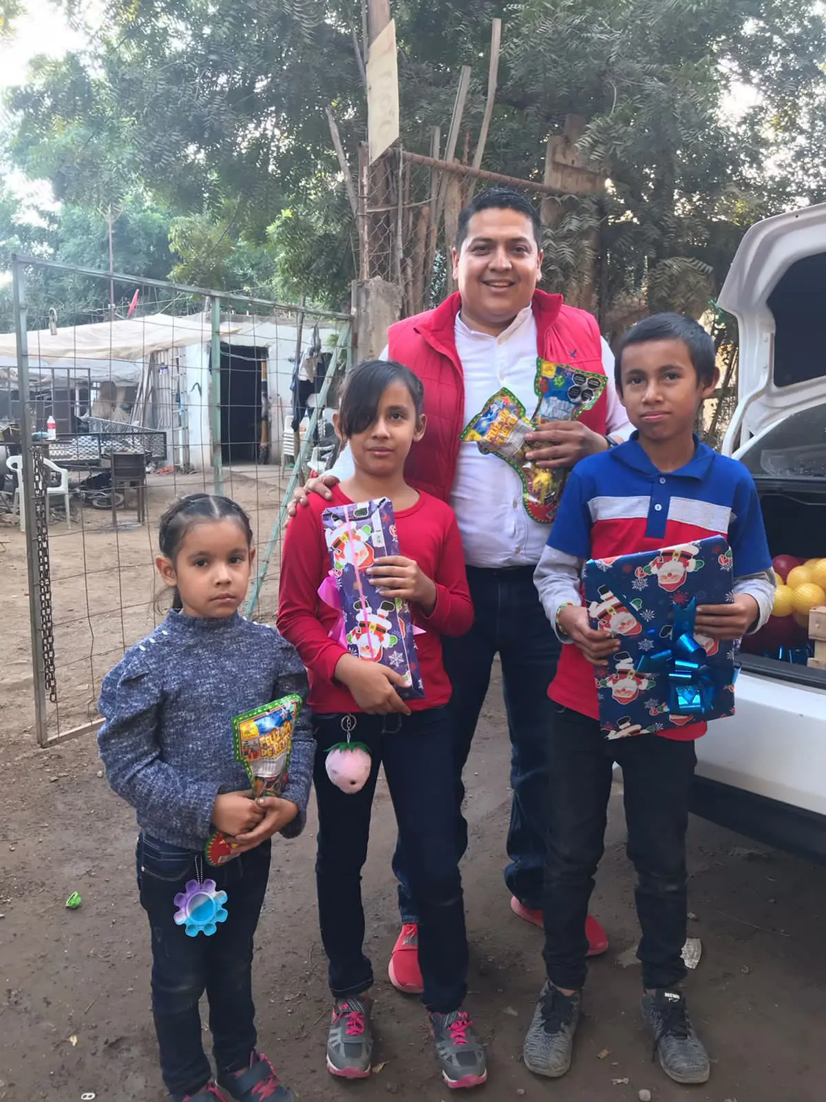 Un dulce, un regalo, una muñeca, cualquier detalle es suficiente para hacer feliz a un niño. Foto: Cortesía.