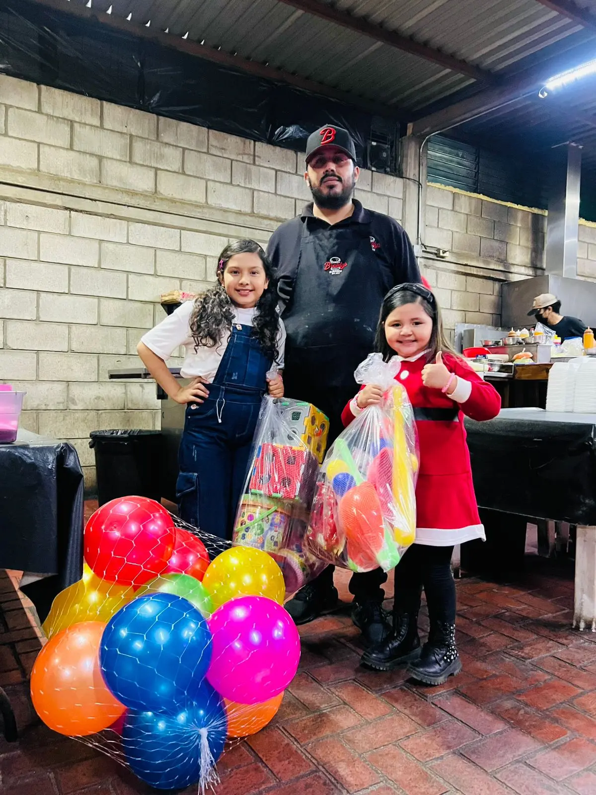 Por sencillo que aparente ser el regalo, es una gran aportación. Todos podemos participar. Fotos: Cortesía.