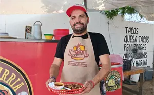 Francisco y sus Tacos El Cuñado: sabor tijuanense que conquista paladares en Prados del Sol 2