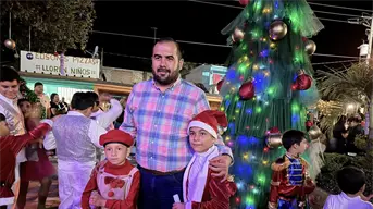 El espíritu navideño ilumina Estación Dimas y Piaxtla de Abajo con desfiles y el encendido del árbol