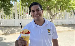 Maquilando sueños y logrando objetivos, Alexander y su enfoque en la medicina y el emprendimiento en Mazatlán