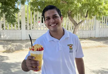 Maquilando sue&ntilde;os y logrando objetivos, Alexander y su enfoque en la medicina y el emprendimiento en Mazatl&aacute;n