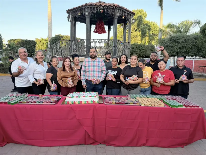 Familias celebran la magia de la Navidad en Estación Dimas y Piaxtla de Abajo con alegría y esperanza