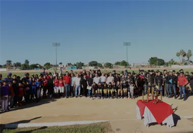 Entrega alcalde de Navolato barda posterior del estadio Juventud "Polo Quintero"